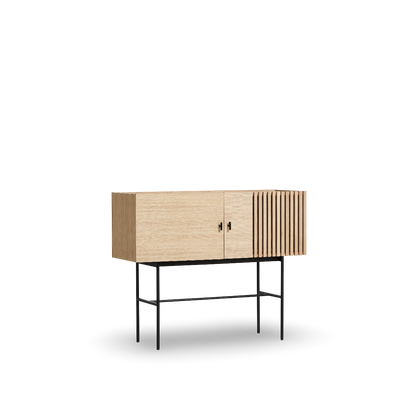 White pigmented lacquered Oak