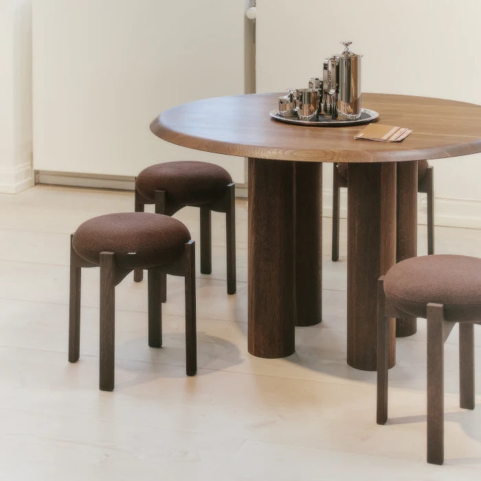 Islets dining table