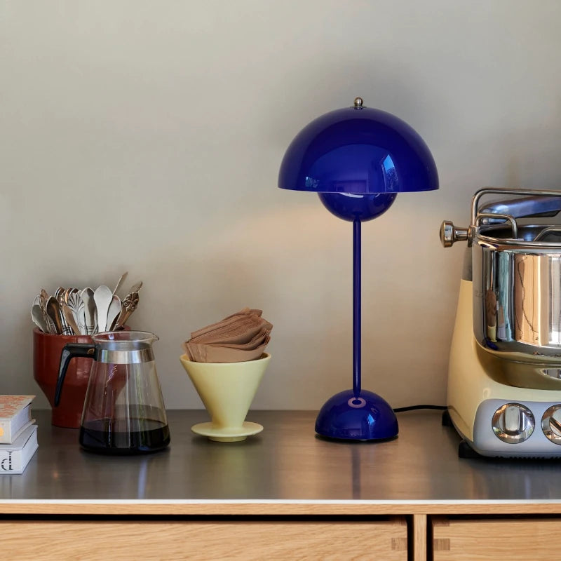 Flowerpot VP3 Table Lamp