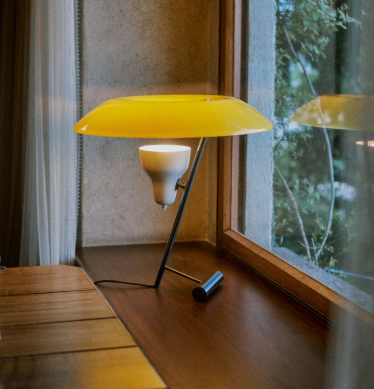 Lámpara de Mesa 548