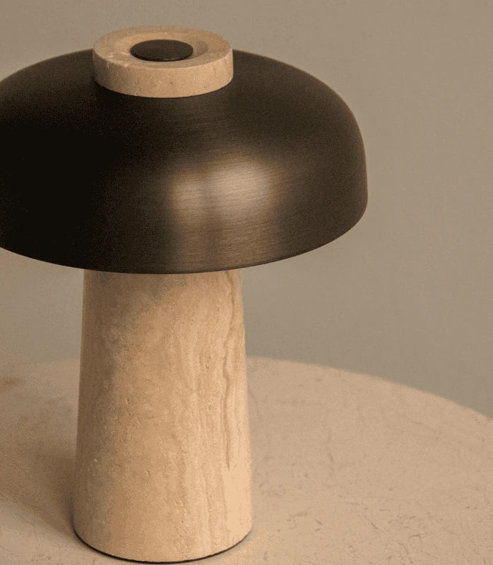Lámpara de mesa Reverse portátil