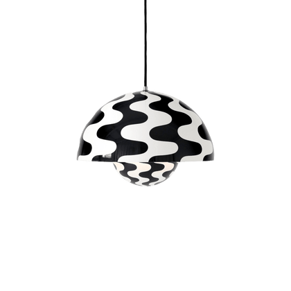 Black and white pattern