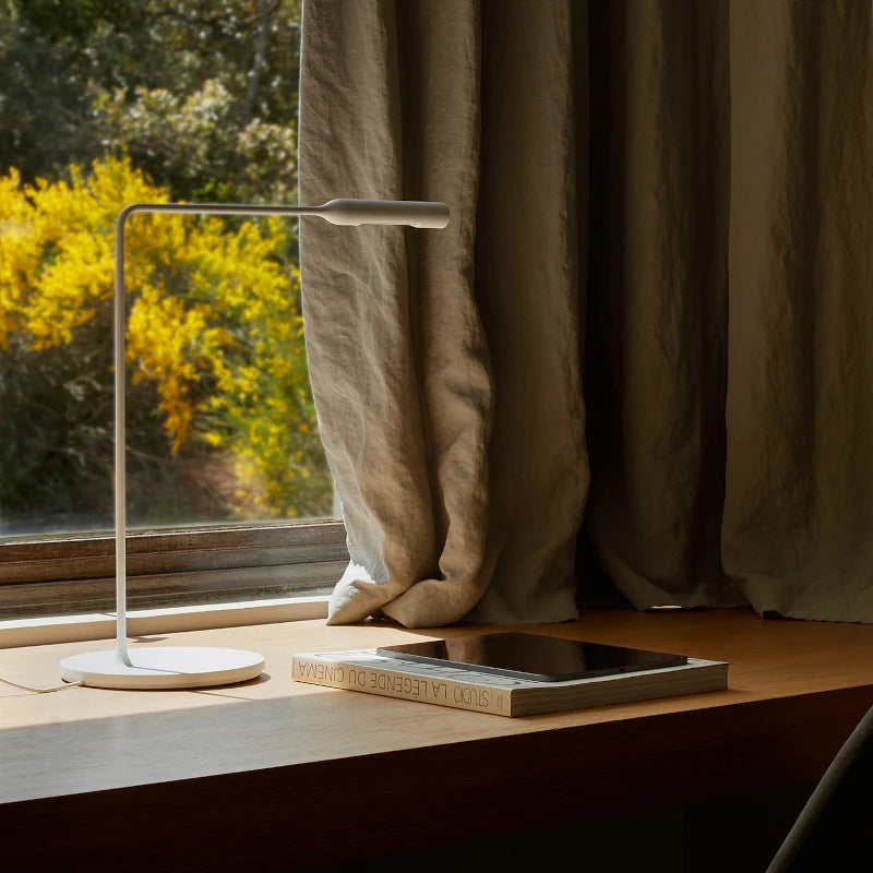 Lámpara de mesa Flo Desk