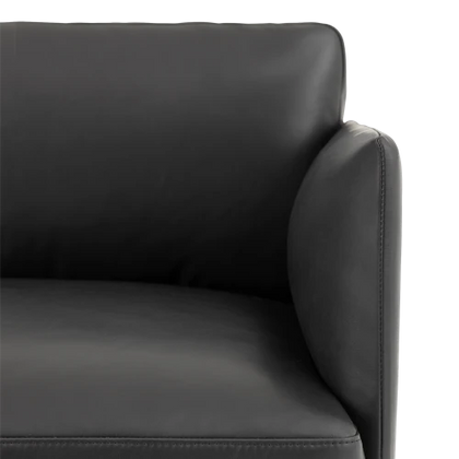 Ancho: 170 cm x Fondo: 84 cm x Alto: 71 cm / Refine Leather Negra / Pata negra