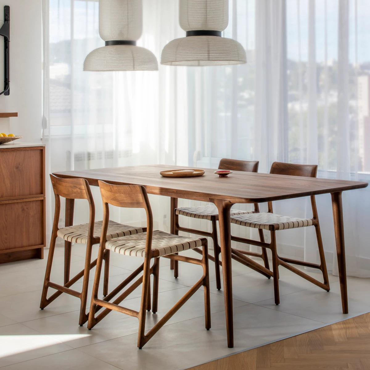 Fawn dining table
