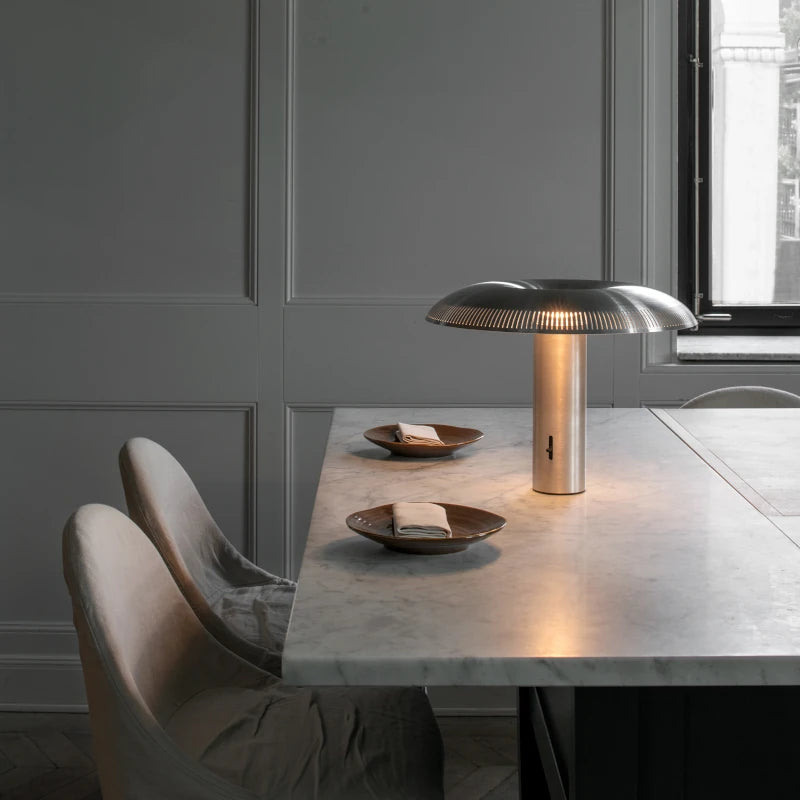 Lámpara de mesa Ilumina W203
