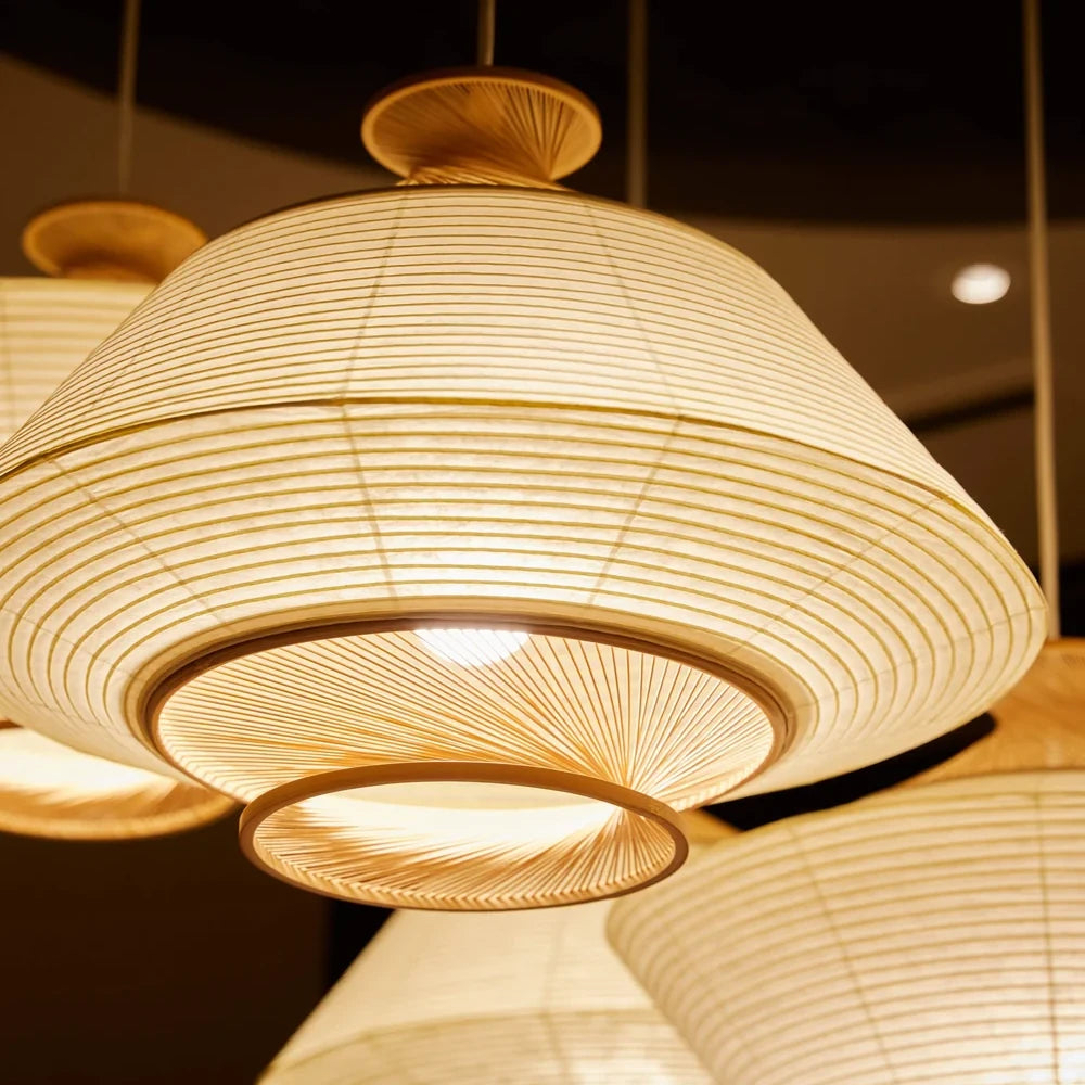 Lámpara de techo de diseño japonés con luz cálida