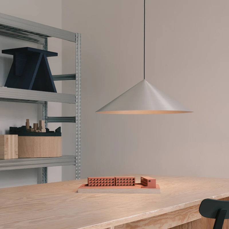 Lámpara colgante Cone M3