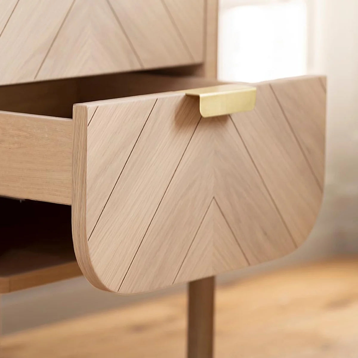 Sinfonier alto de diseño contemporáneo para dormitorio