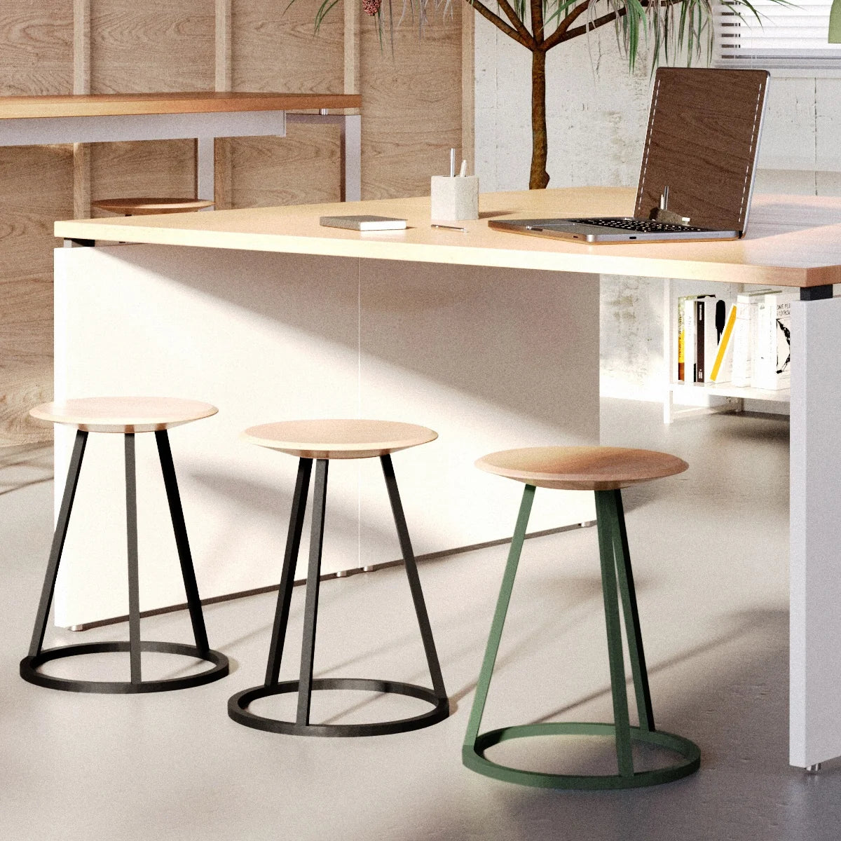 Taburete de diseño nórdico con asiento de madera