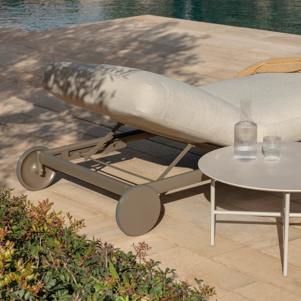 Tumbona Obi  |  Exterior